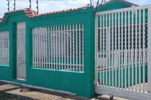 Casa a Remodelar. Pueblo Nuevo Sur